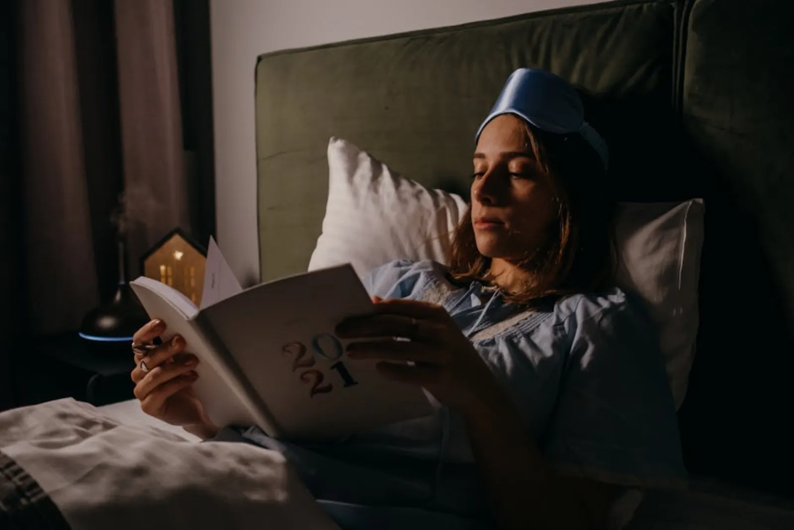 Melatonin-guide 2026: dos, timing och effekt mot jetlag